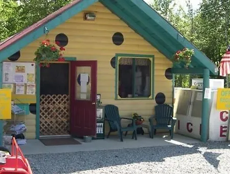 Patten Pond Camping Resort Apartment 2-3